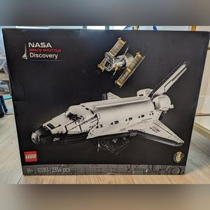 Lego 10283 Space Shuttle Discovery Set